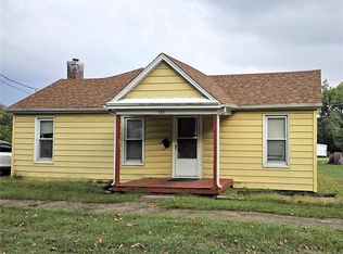 123 N East St, Hillsboro, IL 62049