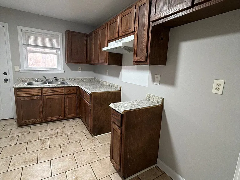 811 Scott St #4 — Photo 7