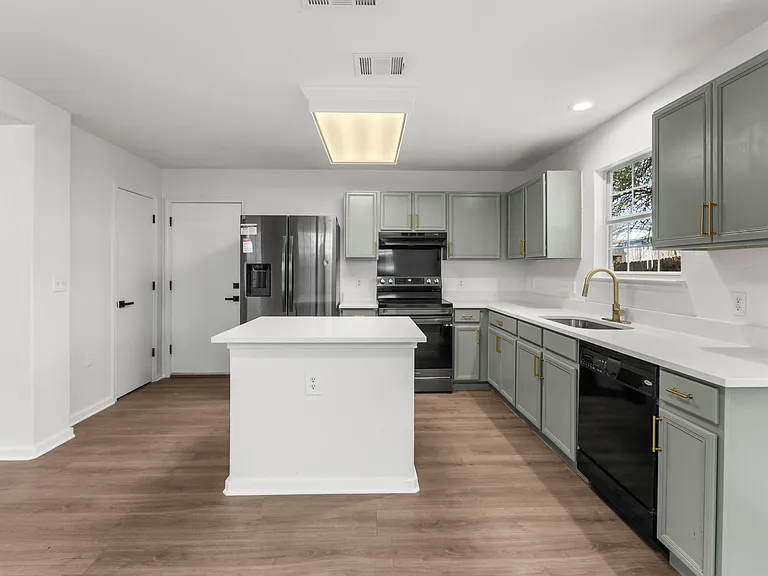 2110 Nogales Trl — Photo 13