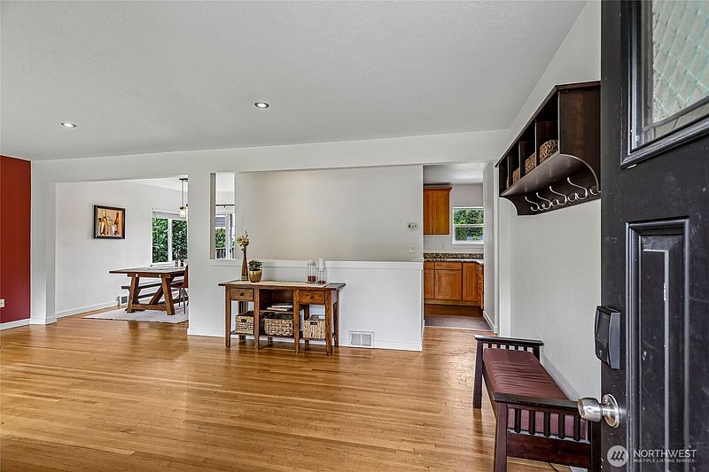 5th image of 16208 48th Avenue W