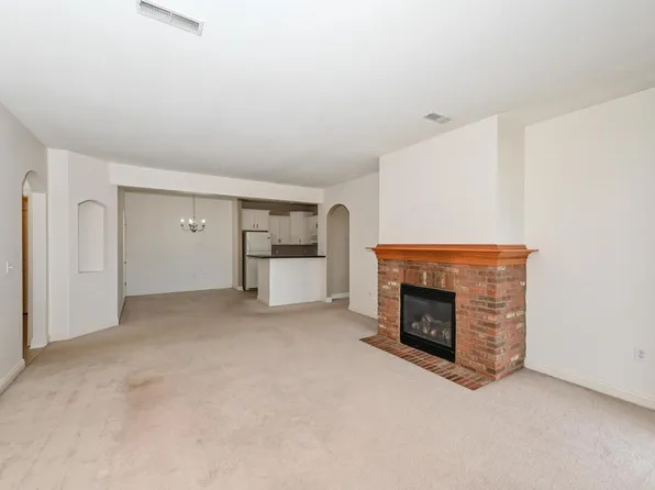 W206N16706 Blackberry CIRCLE, Jackson, WI 53037