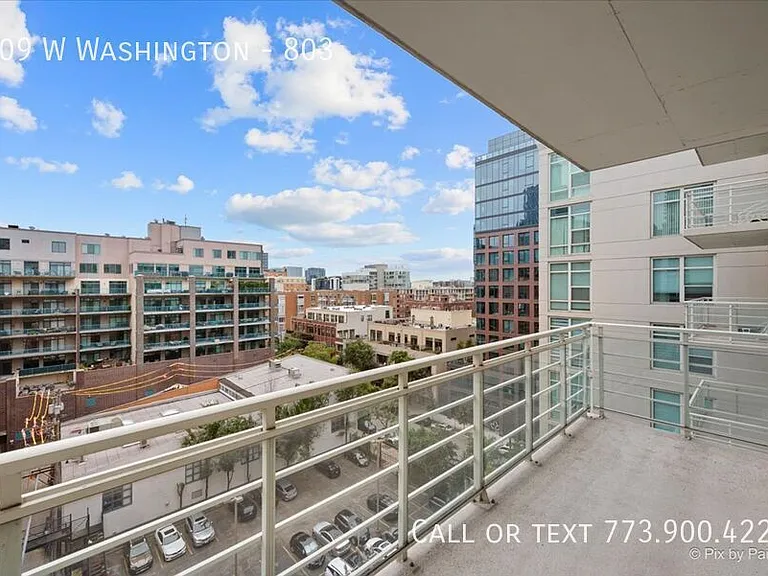 909 W Washington #803 — Photo 17