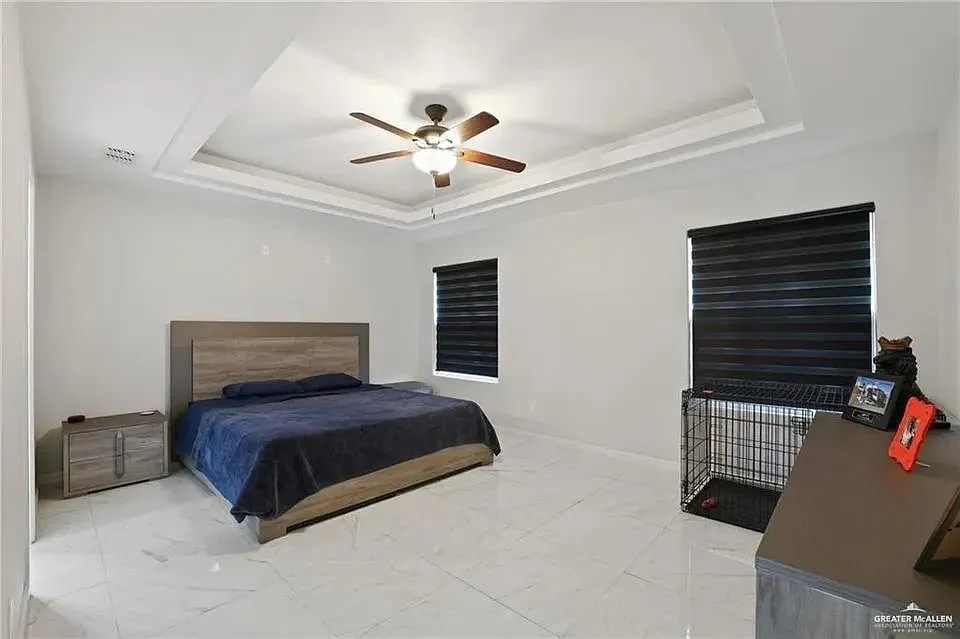 3 bed, 2.0 bath, 1649 sqft, $2,300 — Photo 4