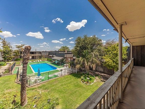 2nd image of 501 W Scharbauer Dr APT 8