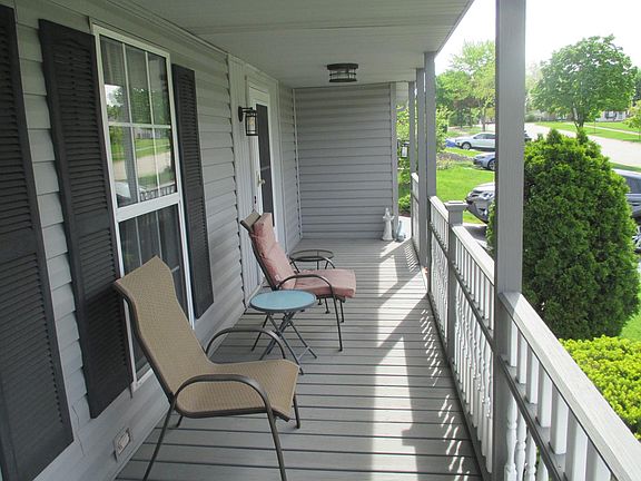 4th image of 802 Aspen Dr