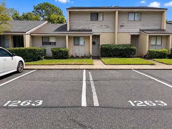4th image of 3801 Crown Point Rd Unit 1263