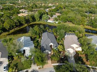 7117 VICTORIA CIRCLE, UNIVERSITY PARK, FL 34201
