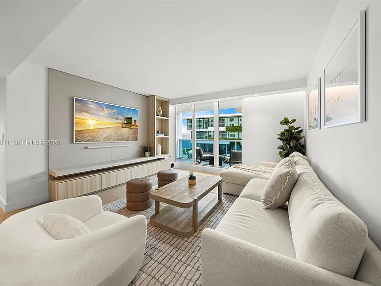 2301 Collins Ave #630 — Photo 7