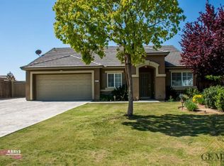 5401 Lake Loop St, Bakersfield, CA 93314