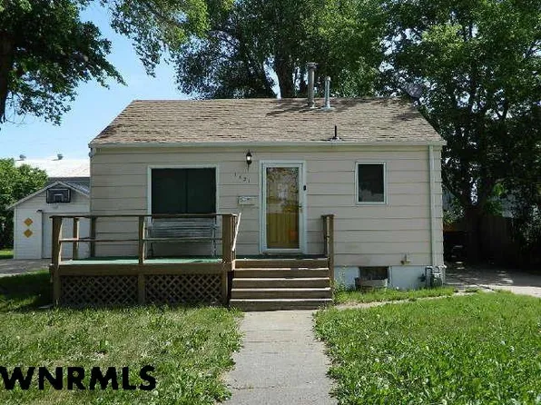 1521 Cowen Dr, Scottsbluff, NE 69361