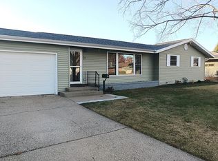 15 Oak Dr, Fort Madison, IA 52627