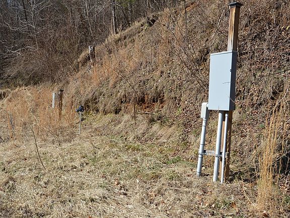 5th image of 1617 Pot Rock Rd