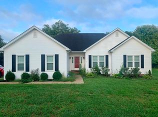 215 Peach Blossom Ln, Bowling Green, KY 42103