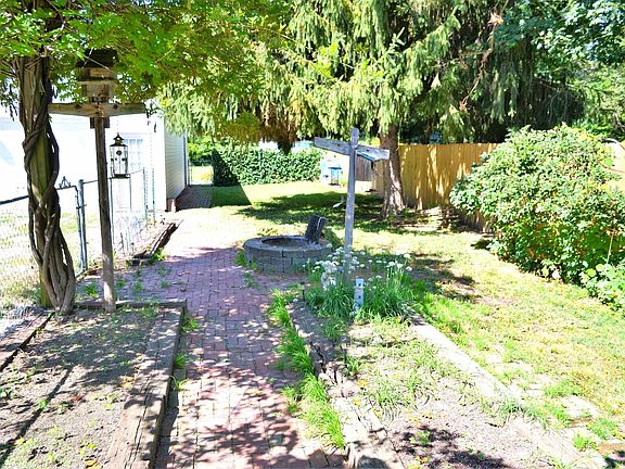 5th image of 659 S Diamond St