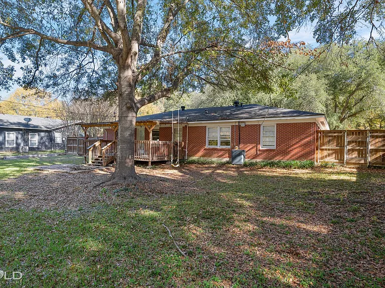 8920 Acacia Ln — Photo 15