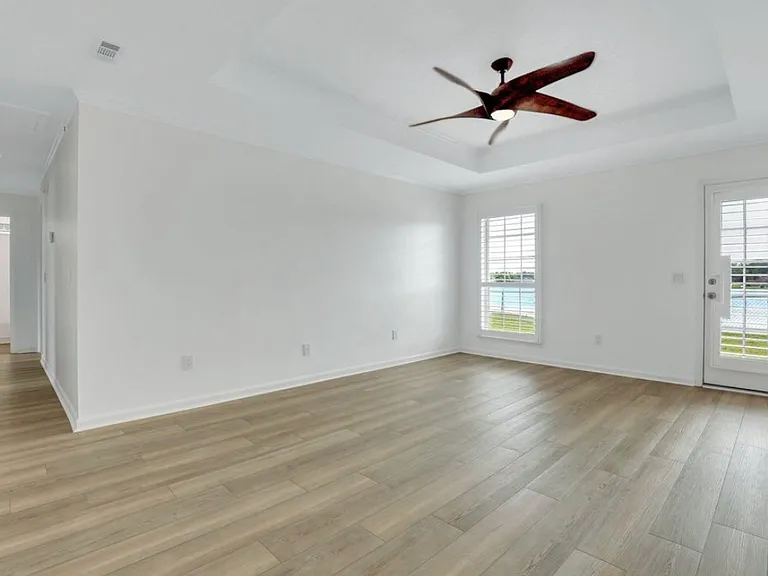 138 Wayfair Ln — Photo 10