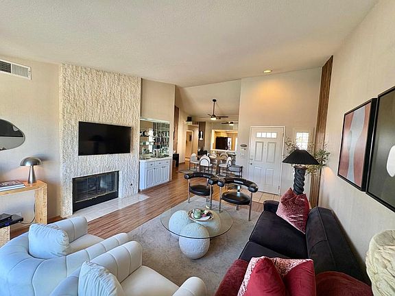 5th image of 108 Desert Falls Dr E