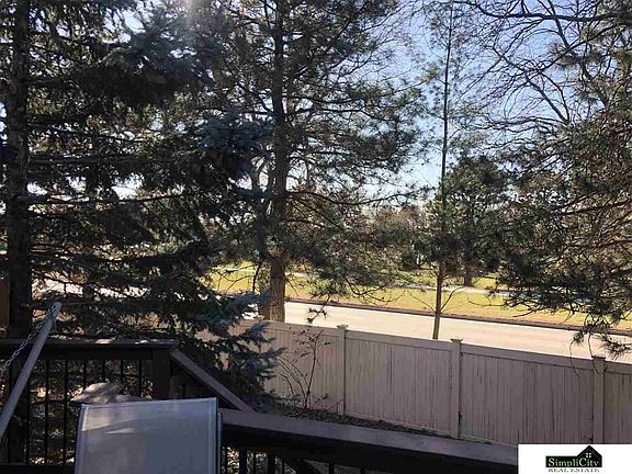 3rd image of 2621 Wimbledon Ct