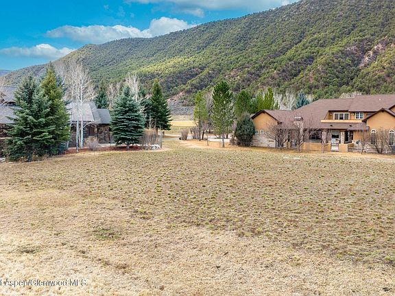 2nd image of 28 Spring Loop