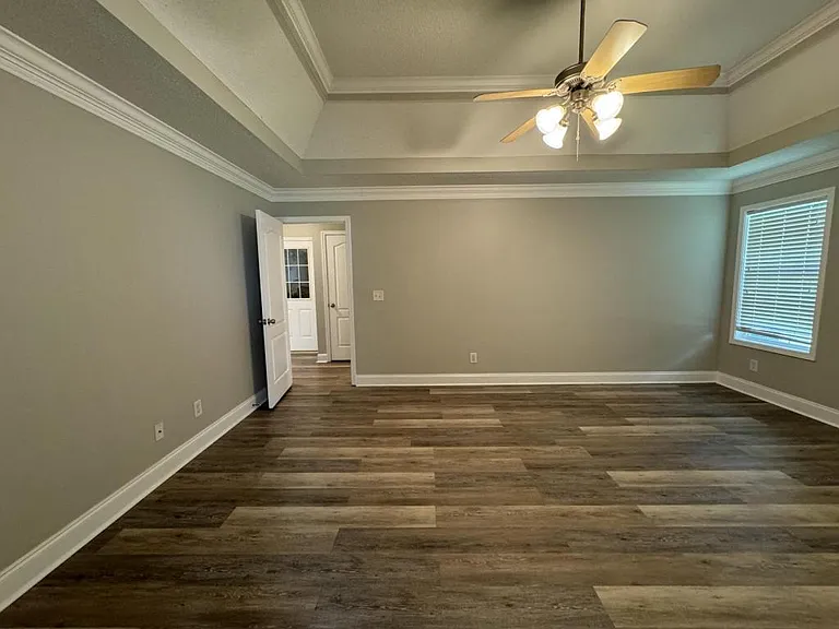 204 Mahan Dr — Photo 15