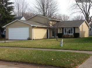 161 Hemlock Dr, Elyria, OH