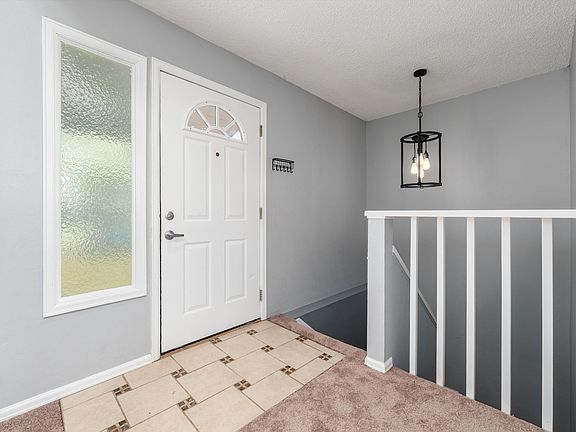 5th image of 5025 E Weaver Ave
