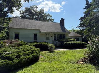 239 Elwood Rd, East Northport, NY 11731