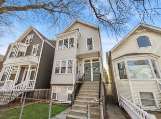 1531 W Nelson St, Chicago, IL 60657
