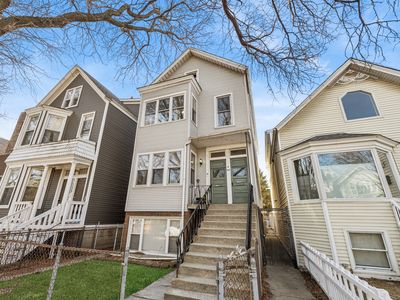 1531 W Nelson St, Chicago, IL, 60657