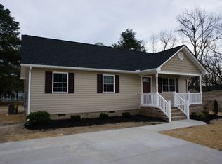 618 Yellowstone Dr, Hopewell, VA 23860