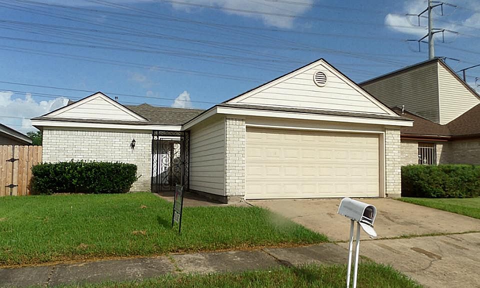 1st image of 4131 Baynard Dr