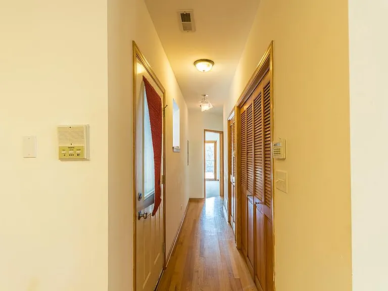 1423 W Fillmore St #1 — Photo 8