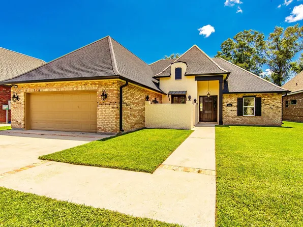 2890 Quiet Oak Pl, Schriever, LA 70395