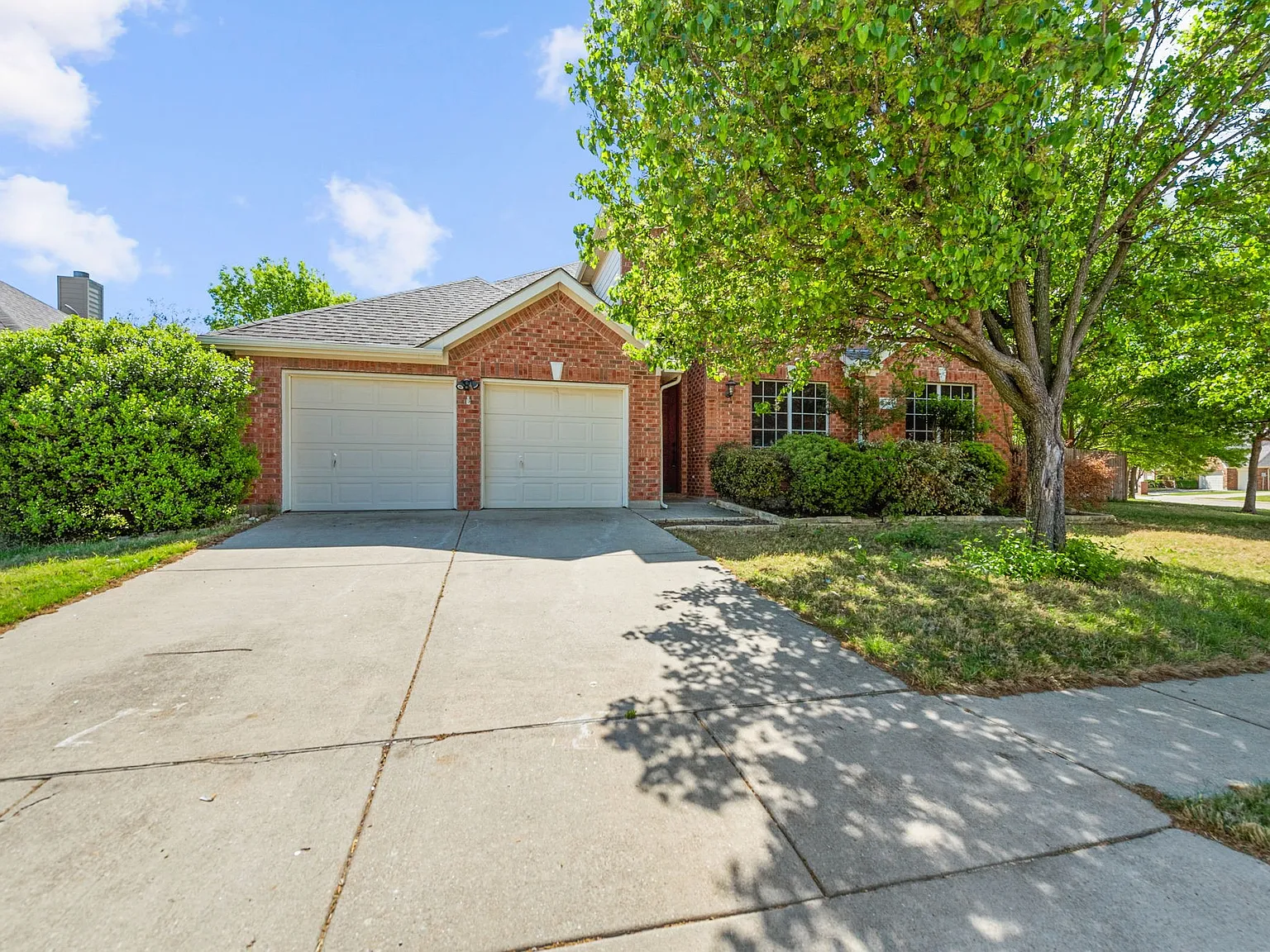 4 bed, 2695 sqft, $2,600 — Photo 1