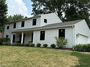 77 Parmelee Dr, Hudson, OH 44236