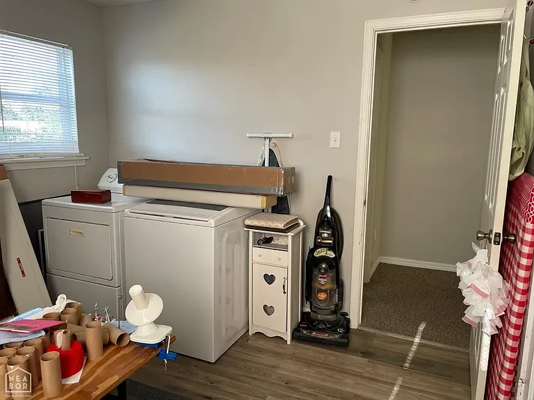 921 Cedar St — Photo 10