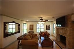 5th image of 3817 Bellaire Dr S