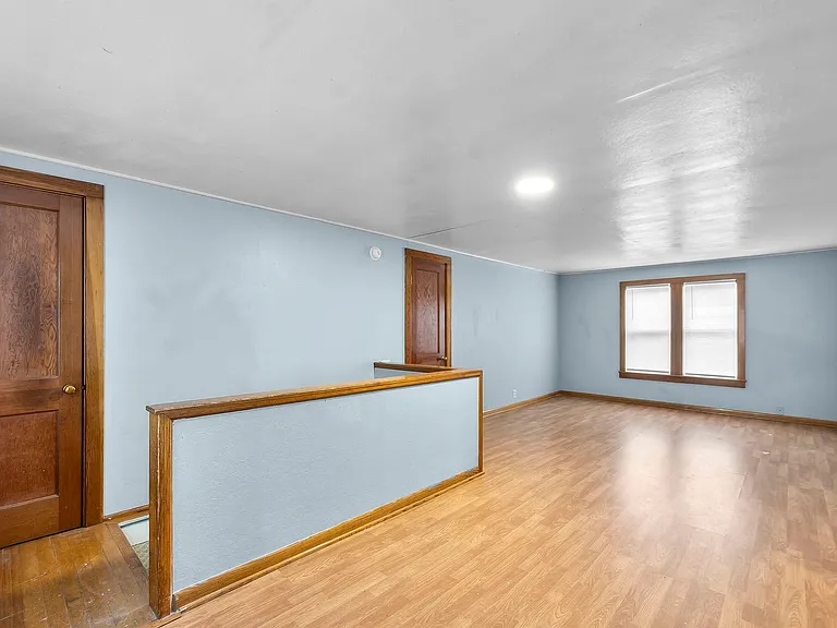 707 W Main St — Photo 16