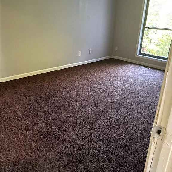 1386 Williamsburg Ln — Photo 21