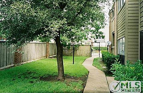 3rd image of 2104 Count Fleet Dr Unit 713