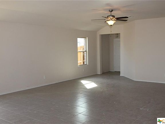3rd image of 3805 Endicott Dr