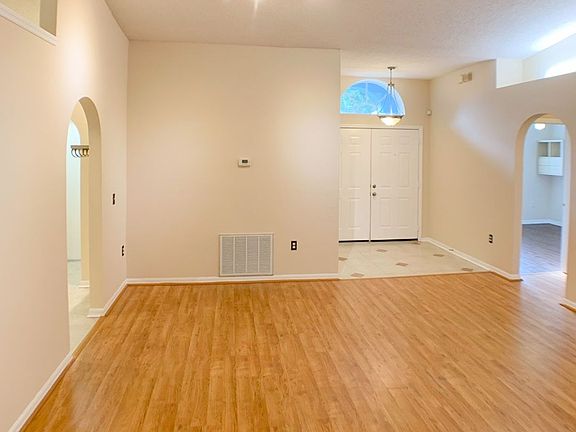 3rd image of 1519 Stefan Cole Ln