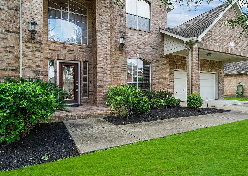 1st image of 2110 Spur Canyon Ct