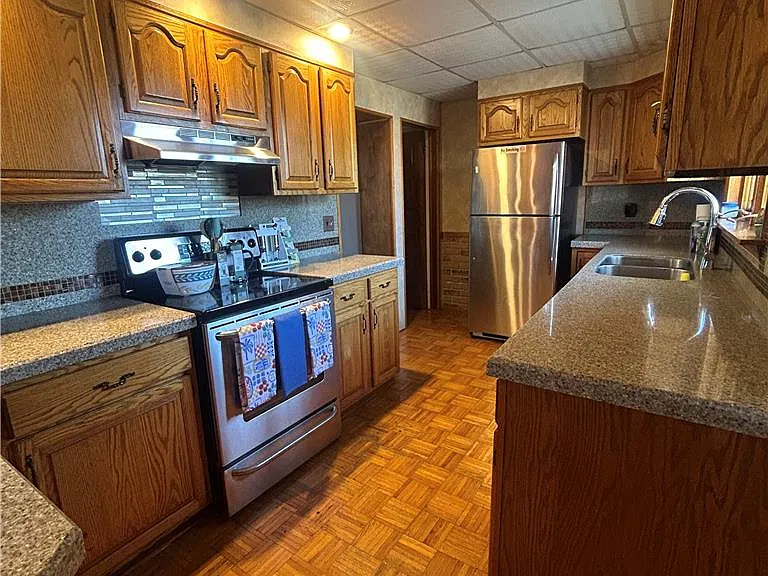 1119 Maple St — Photo 4