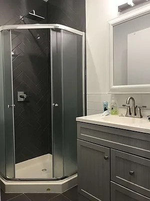 Rented by First Point Management | media 19