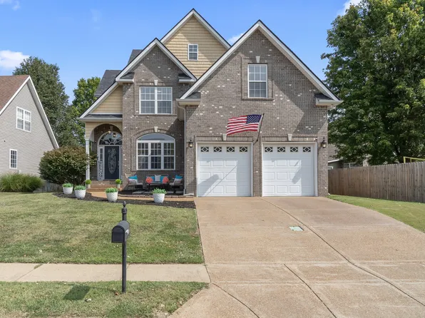 2016 Bairnsdale Dr, Thompsons Station, TN 37179