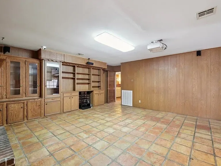 5710 Glasgow Ln — Photo 29