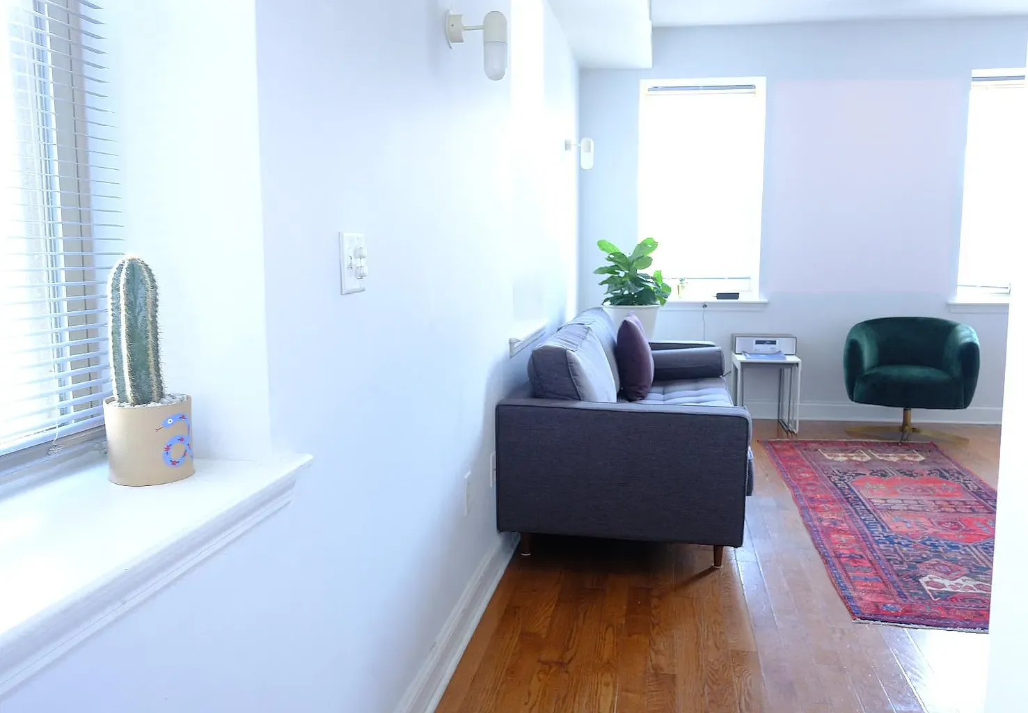 2 bed, 1.5 bath, 1200 sqft, $1,900 — Photo 2