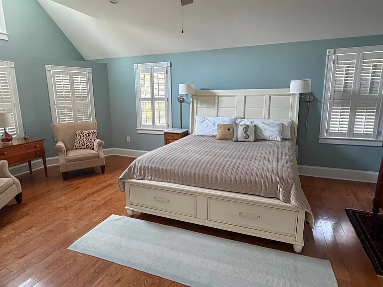 119 Dewey Ave — Photo 3