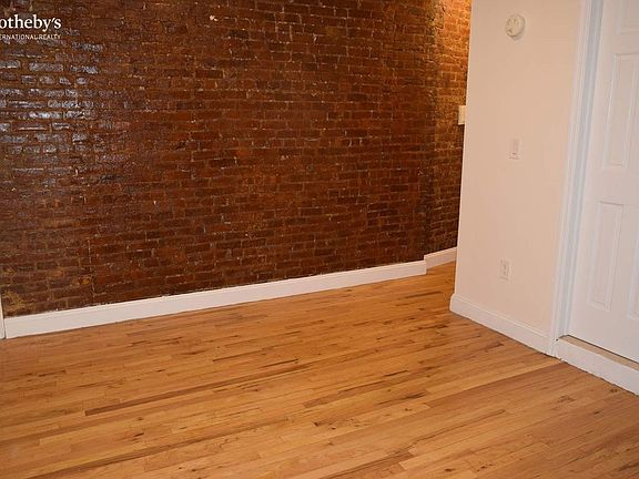 3rd image of 319 E 95th St APT 9